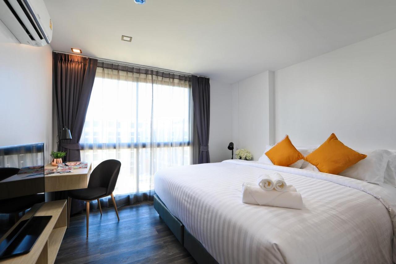 Utopia Naiharn Nai Harn Exterior photo